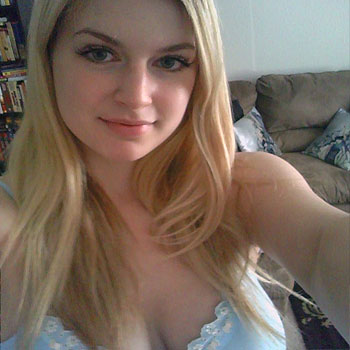Scammers Photos Search revealed lots of scammers used this female photo
